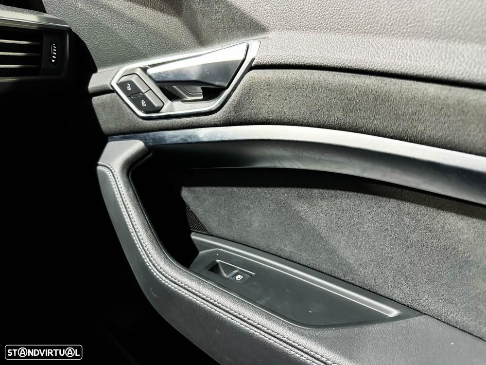 Audi e-tron 55 quattro S line - 24