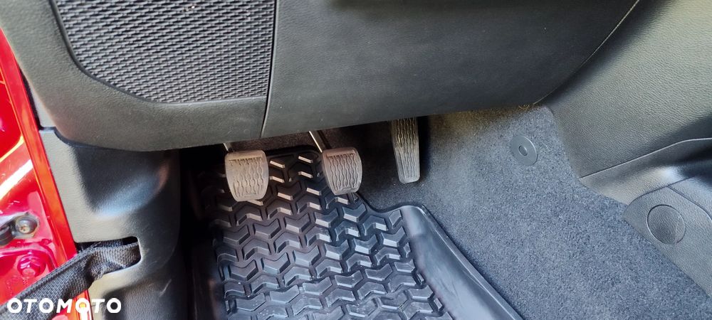 Jeep Wrangler - 12