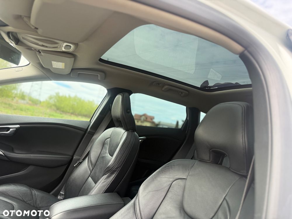 Volvo XC 40 ver-d4-scr-awd-inscription - 13