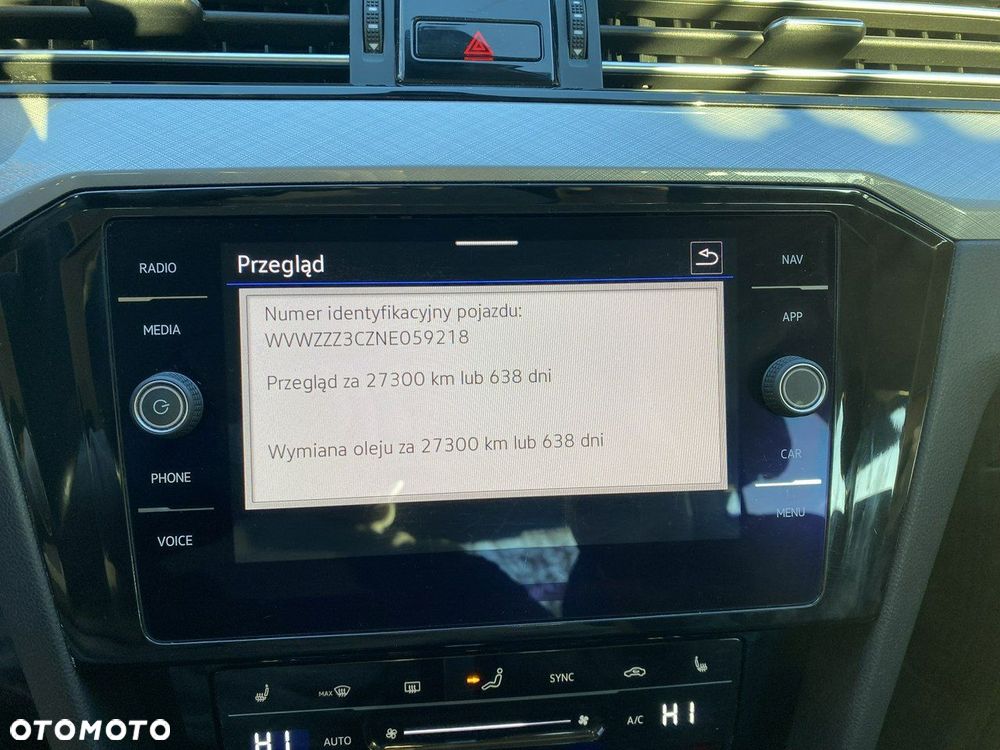 Volkswagen Passat 2.0 TSI Business DSG - 24