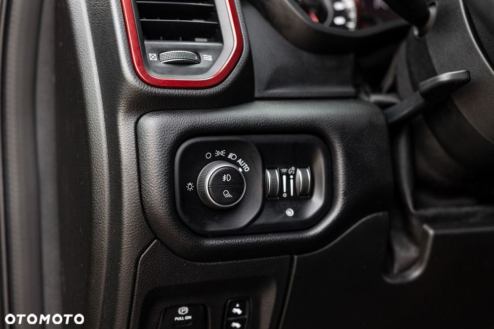 RAM 1500 - 26