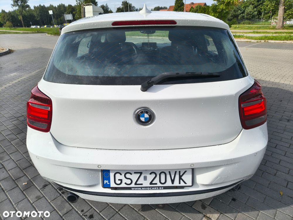 BMW Seria 1 118d Sport Line - 4