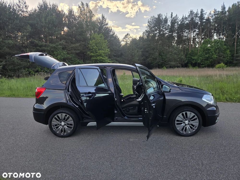 Suzuki SX4 Classic 1.6 VVT 4x4 Comfort - 12