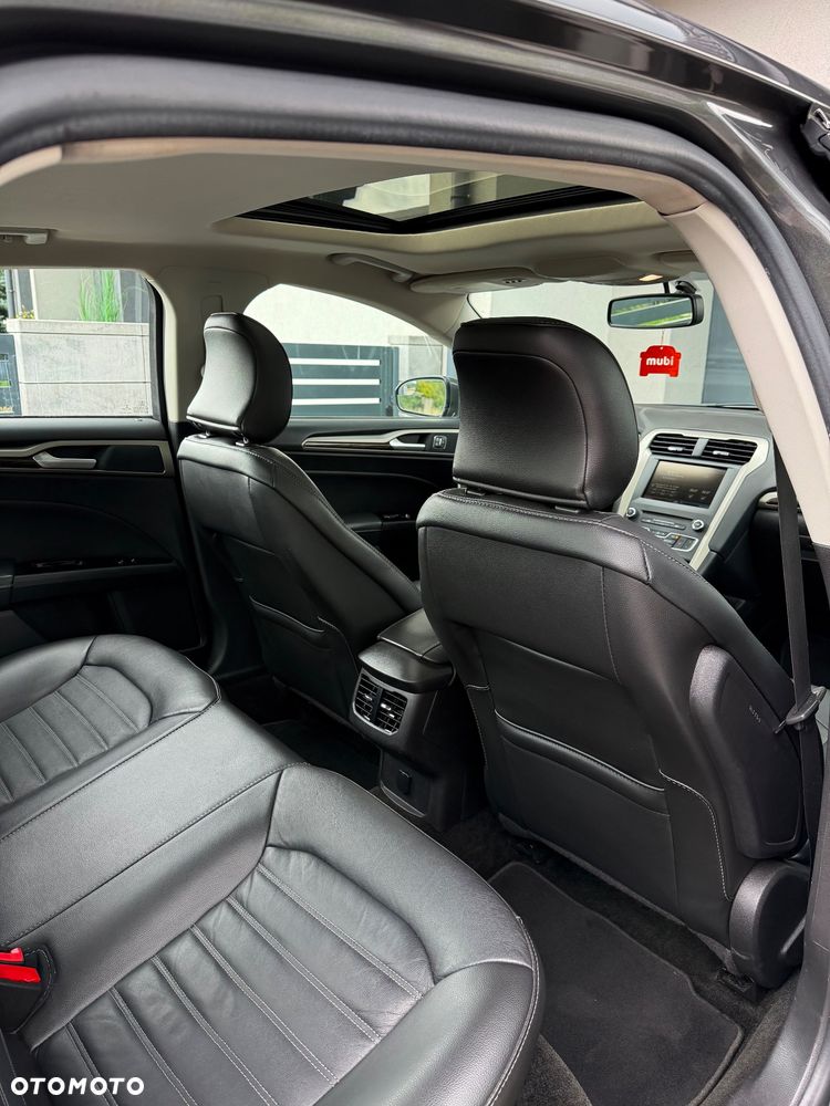 Ford Fusion - 17