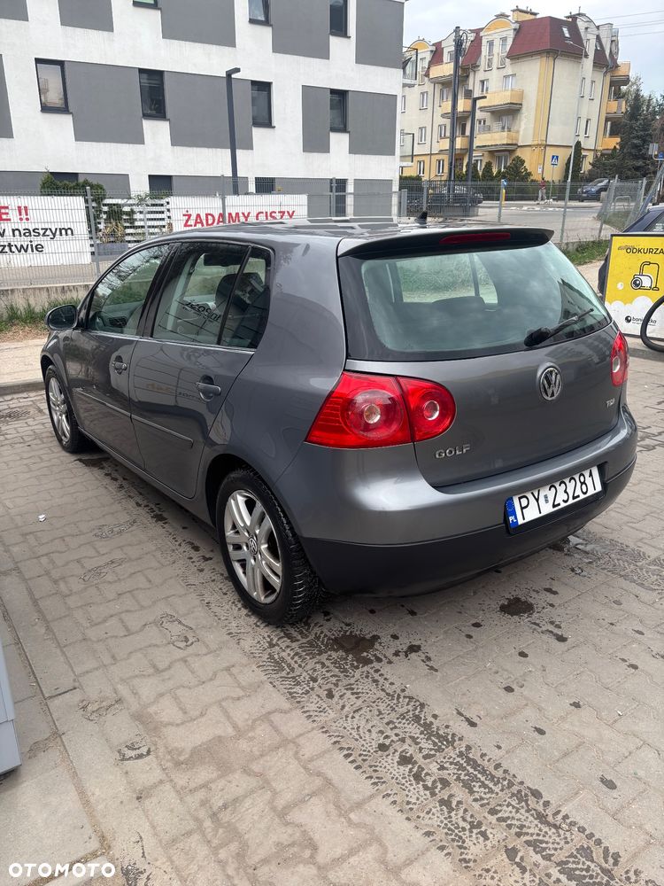 Volkswagen Golf 1.9 TDI DSG Comfortline - 2
