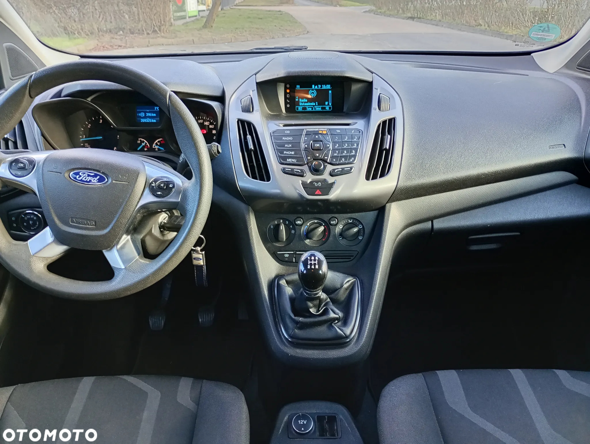 Ford Transit Connect - 11