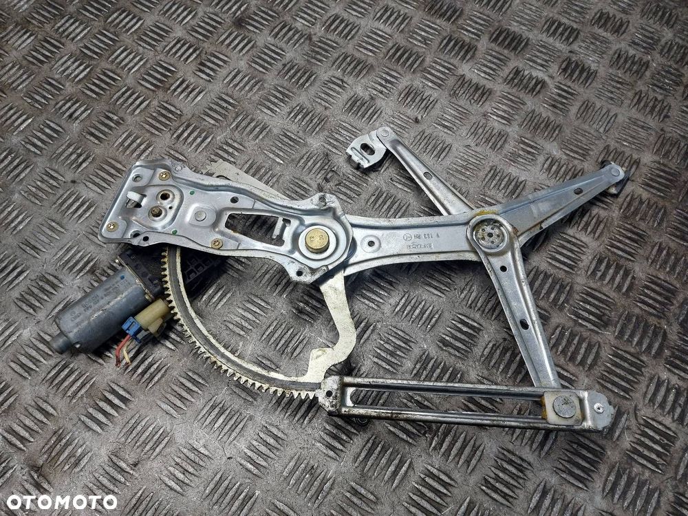 MECHANIZM PODNOŚNIK SZYBY PRAWY PRZÓD ELEKTRYCZNY MERCEDES W163 ML - 1