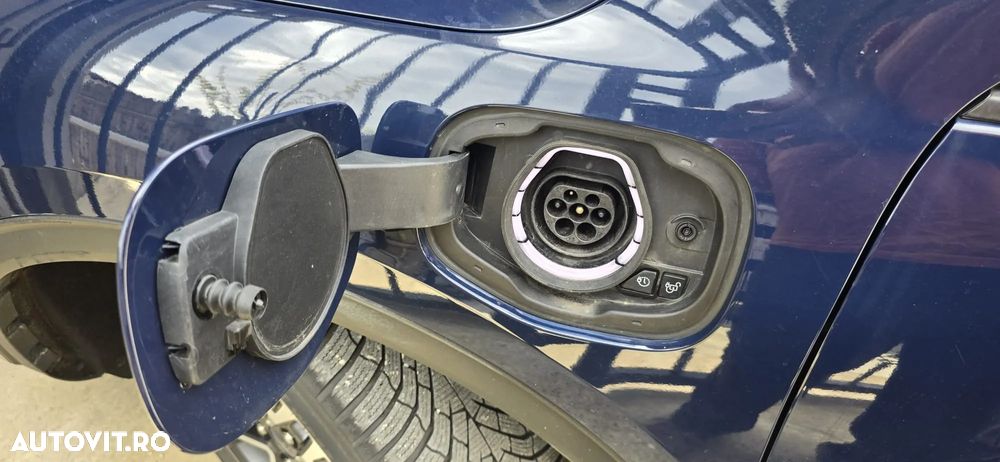 Ford Kuga 2.5 Duratec PHEV TITANIUM X - 6