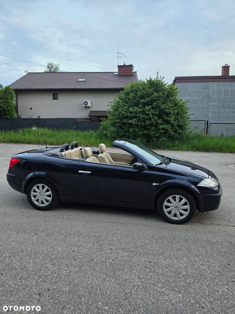 Renault Megane 1.6 Dynamique - 11