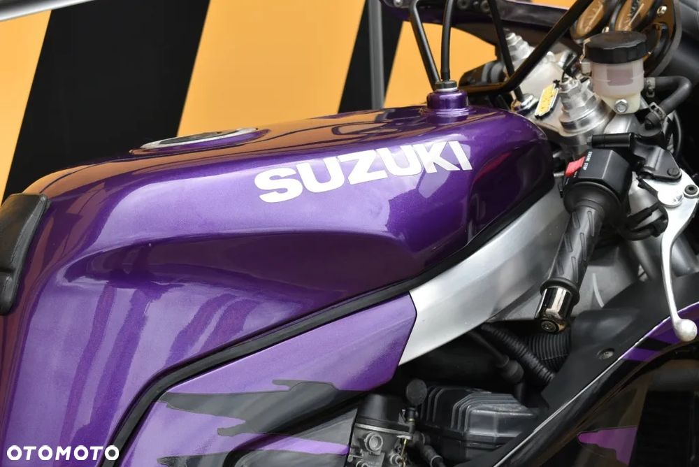 Suzuki GSX-R - 36