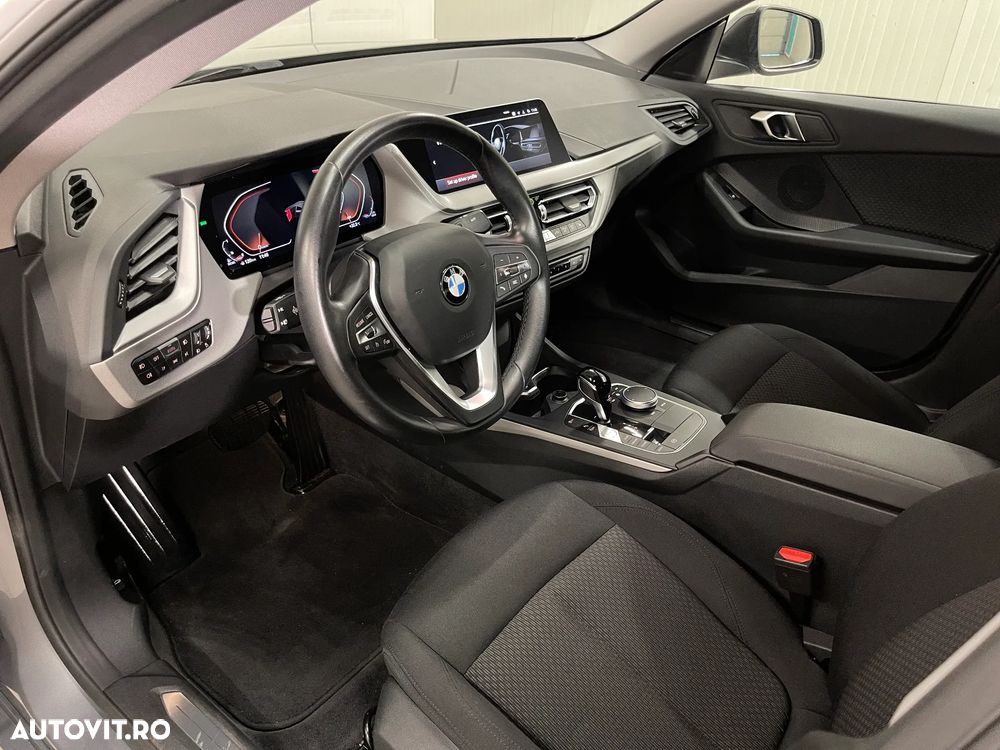 BMW Seria 2 218d AT - 6