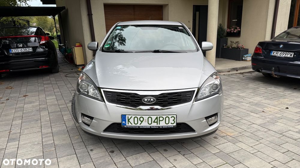 Kia Ceed 1.4 CVVT Attract - 3