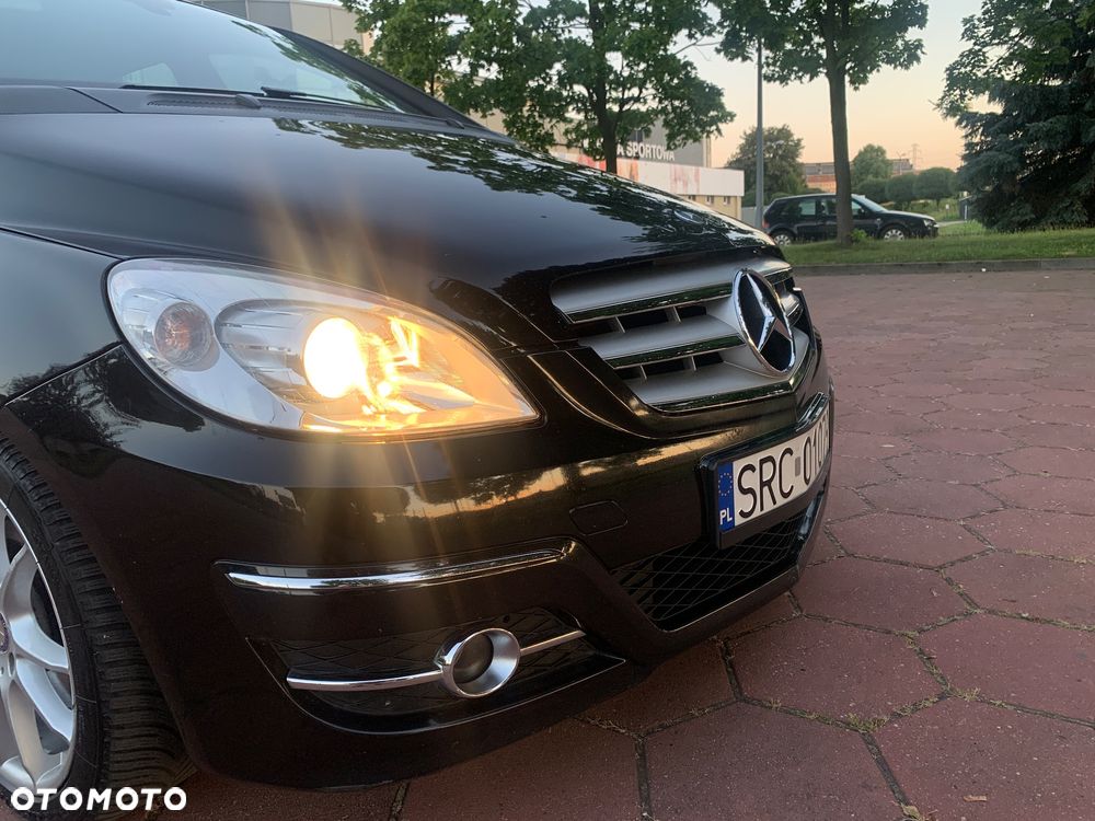 Mercedes-Benz Klasa B 180 CDI - 24