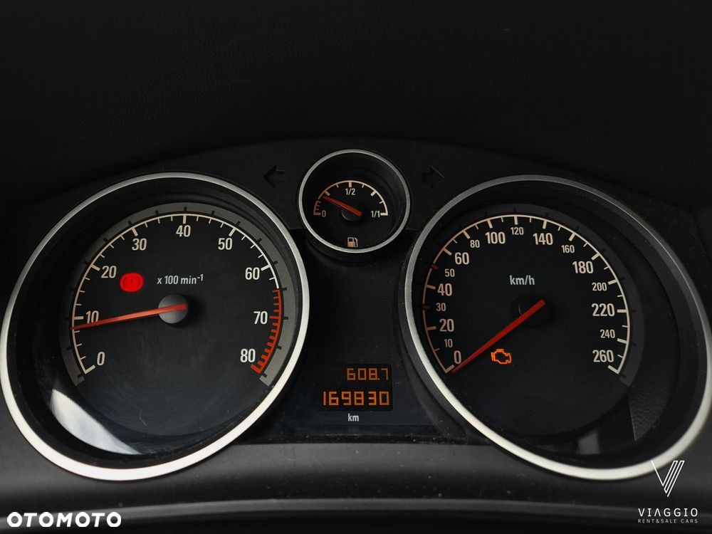 Opel Astra - 16