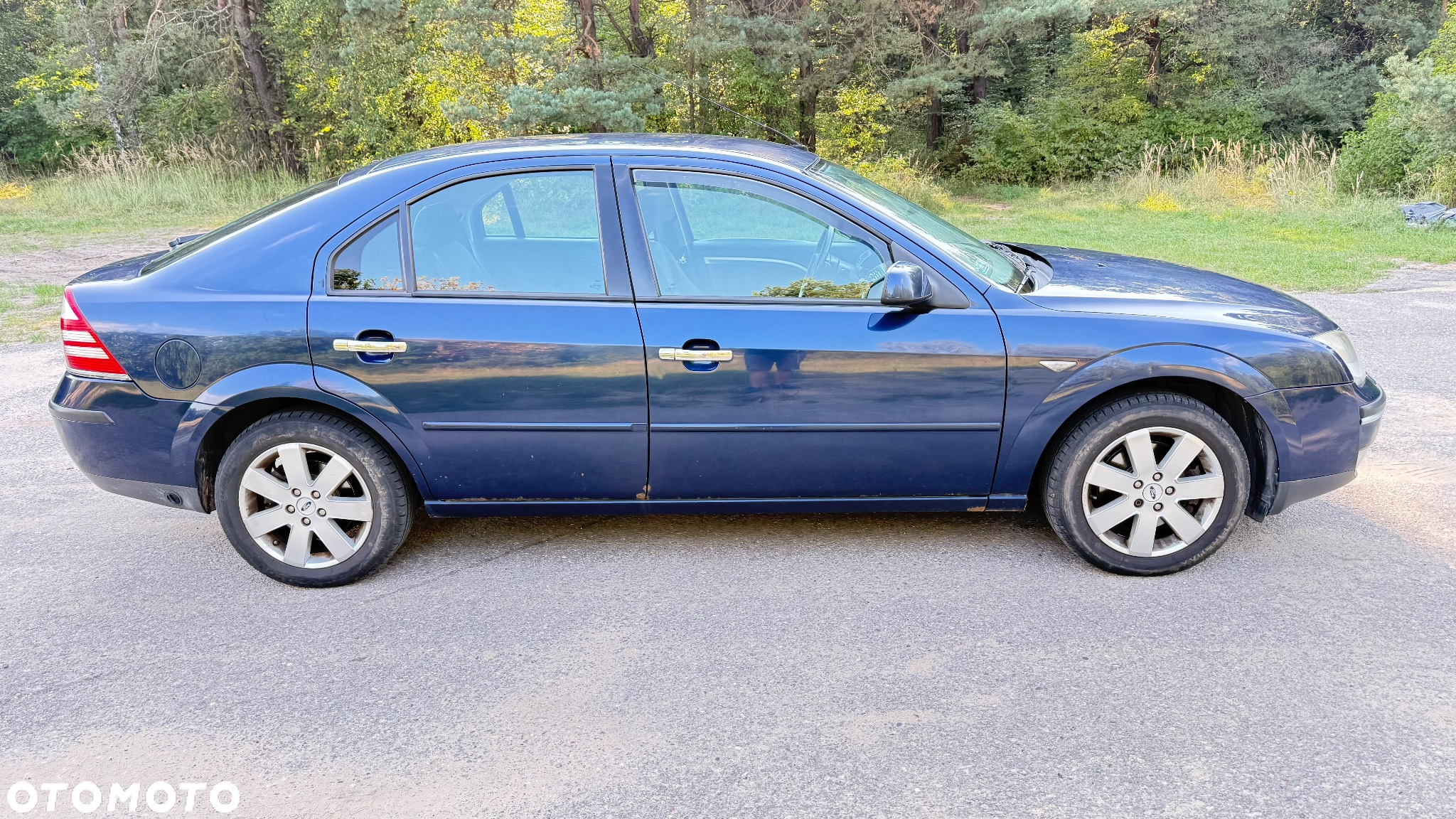 Ford Mondeo 2.0 Ghia X - 4