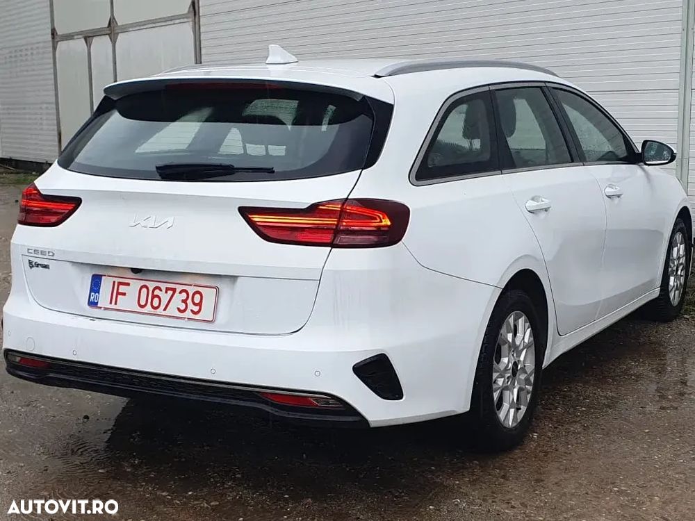 Kia Ceed 1.6 CRDi (48V Mild-Hybrid) Platinum - 4