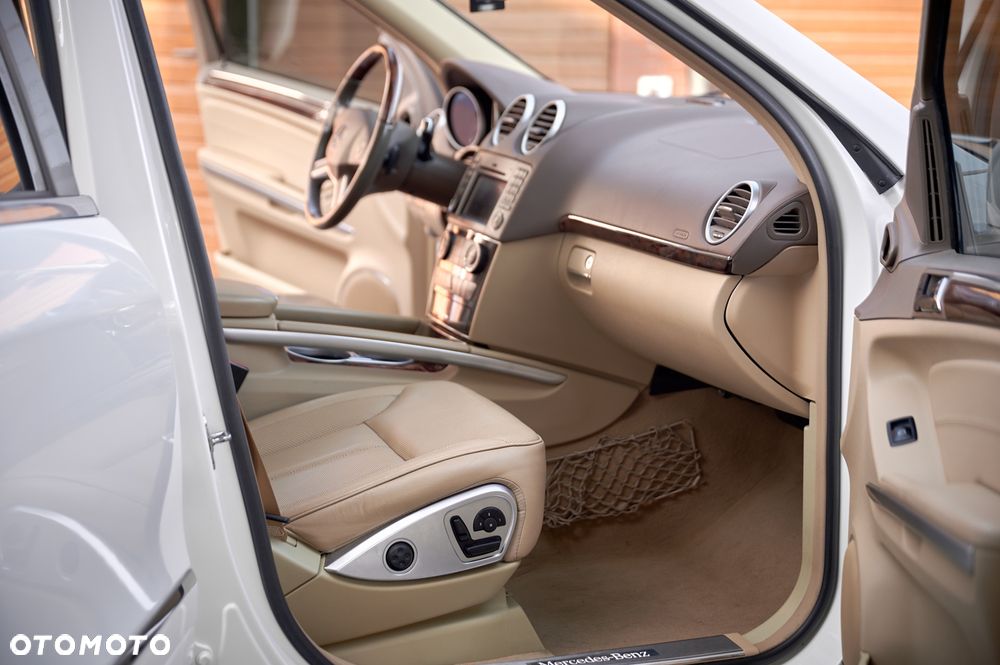 Mercedes-Benz GL 450 4Matic 7G-TRONIC - 21