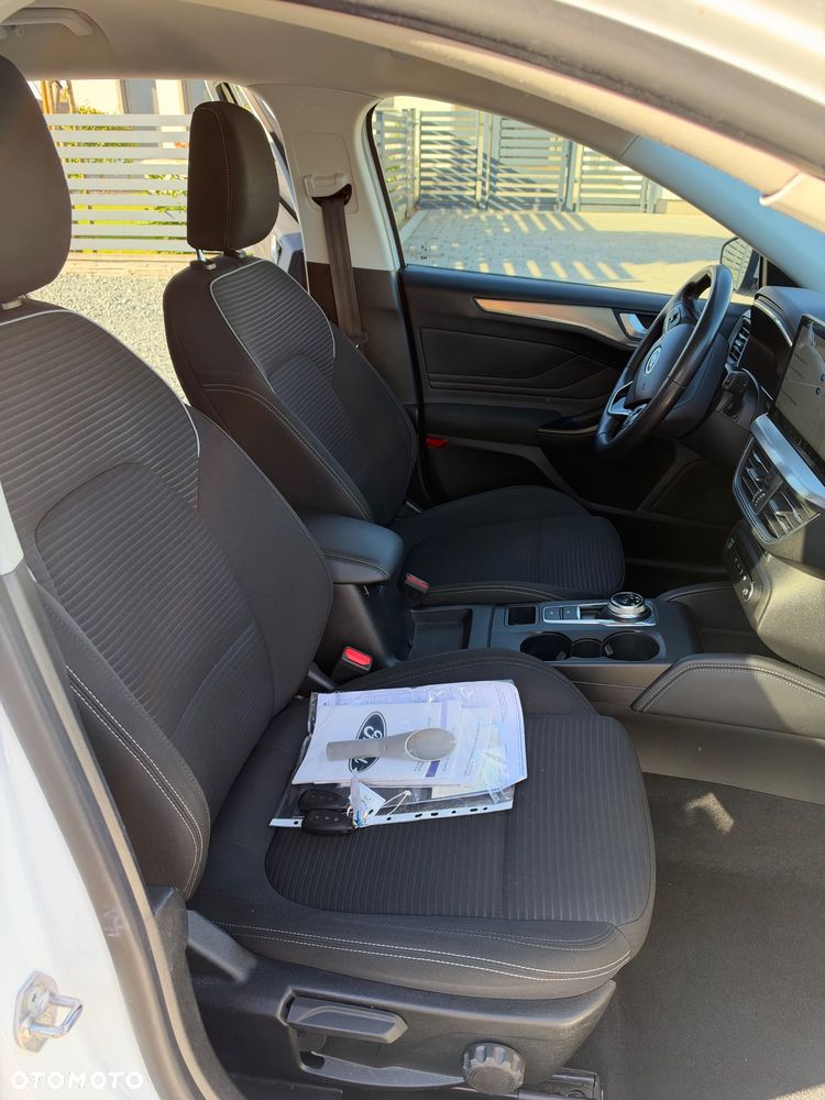 Ford Focus - 13