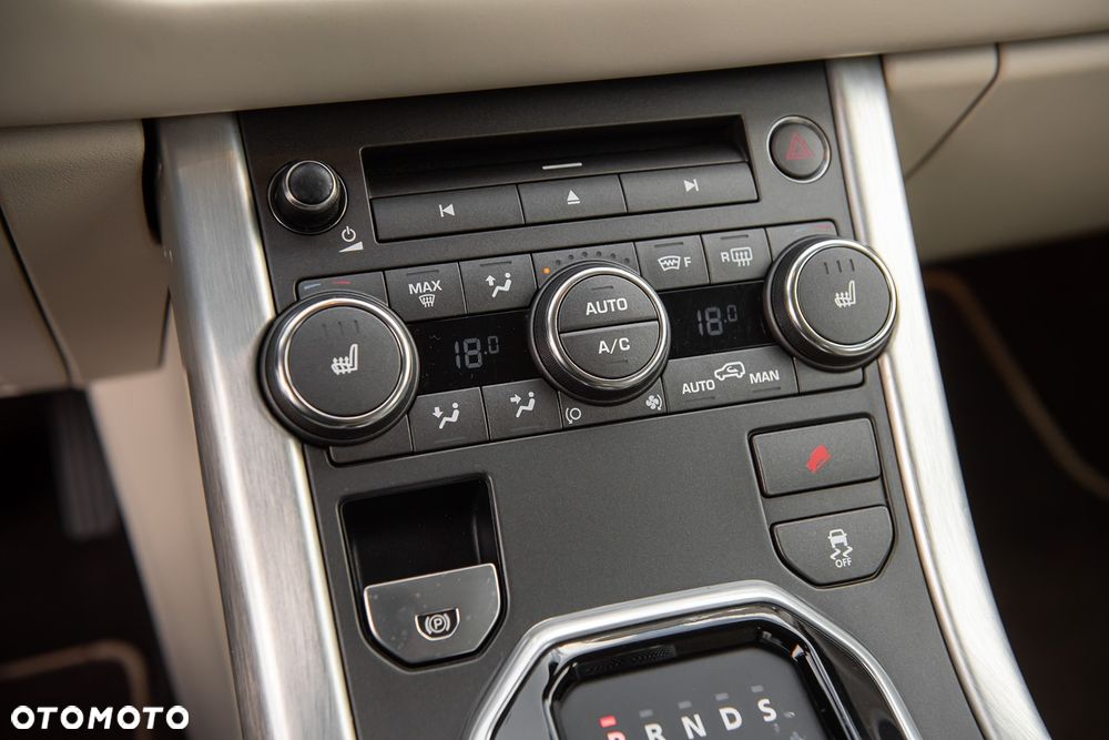 Land Rover Range Rover Evoque - 24