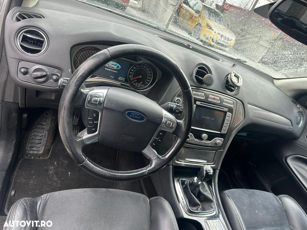 Ford Mondeo 2.0 TDCI Titanium - 12