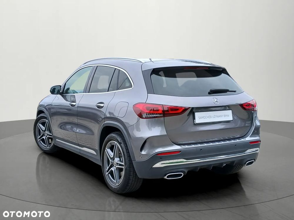 Mercedes-Benz GLA 250 AMG Line - 4