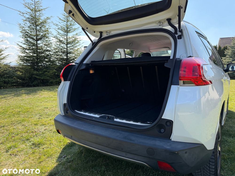 Peugeot 2008 1.6 e-HDi Allure S&S - 8