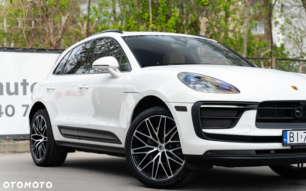 Porsche Macan T - 12