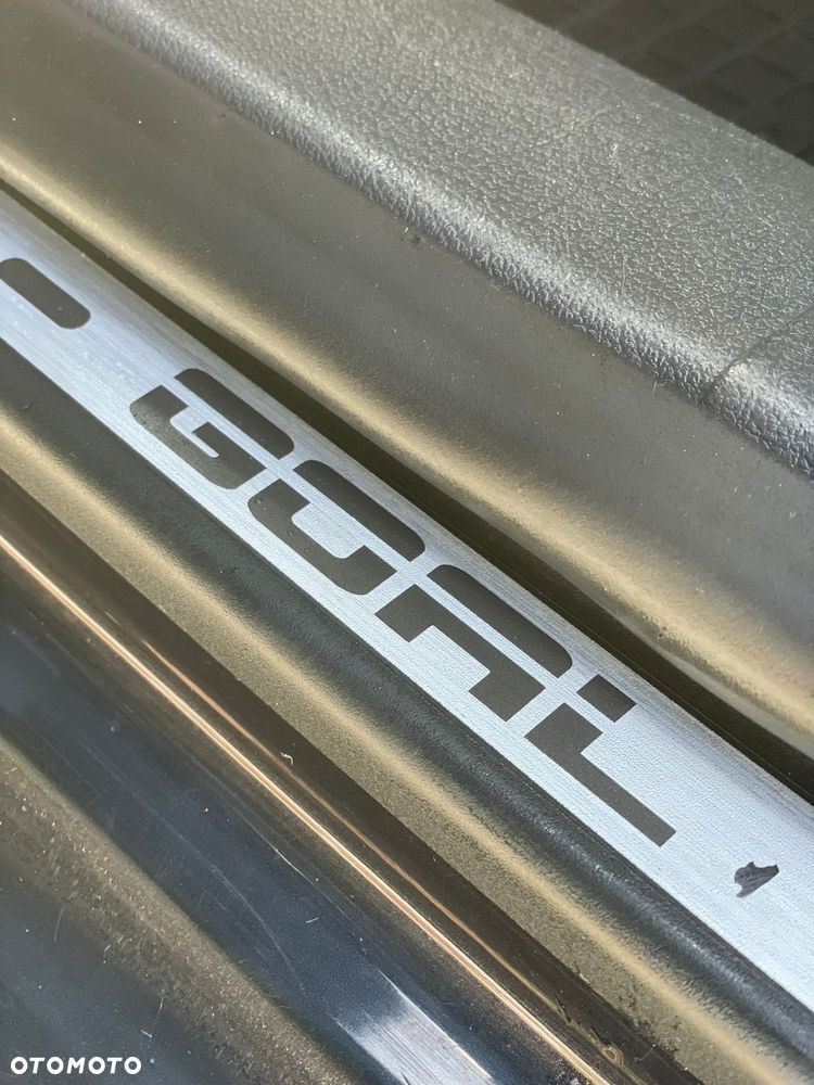 Volkswagen Golf ver-1-6-goal - 10