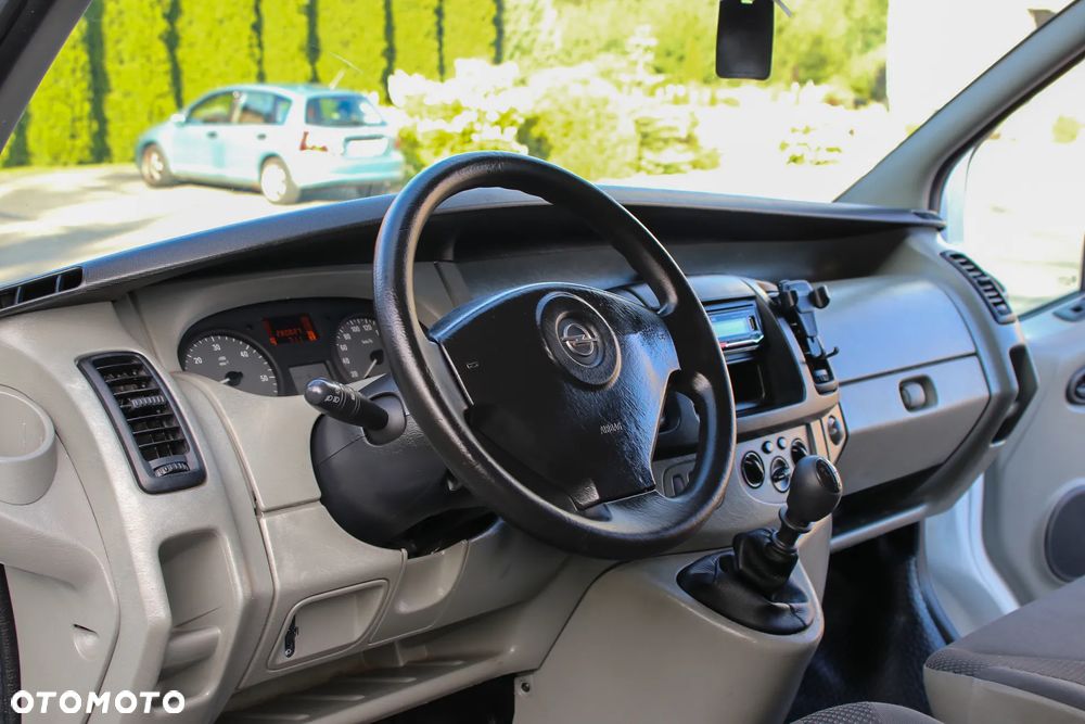 Opel VIVARO - 21