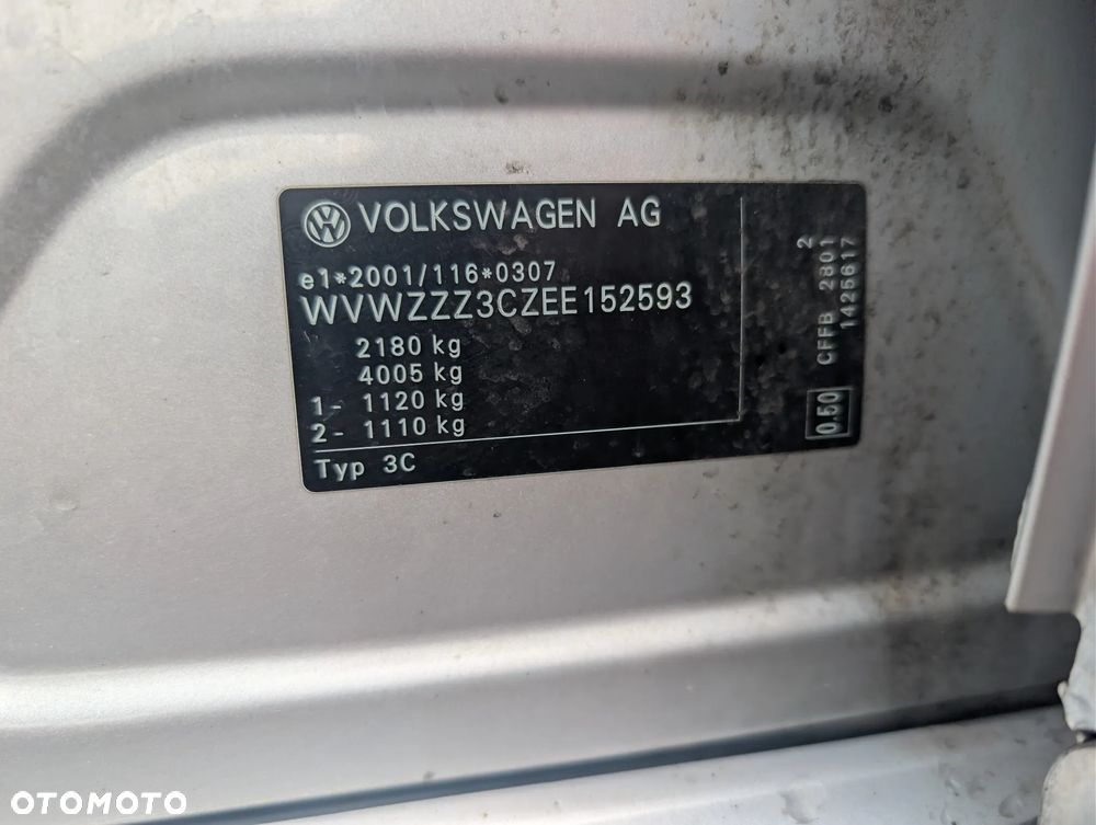 Volkswagen Passat 2.0 Blue TDI SCR Comfortline - 24