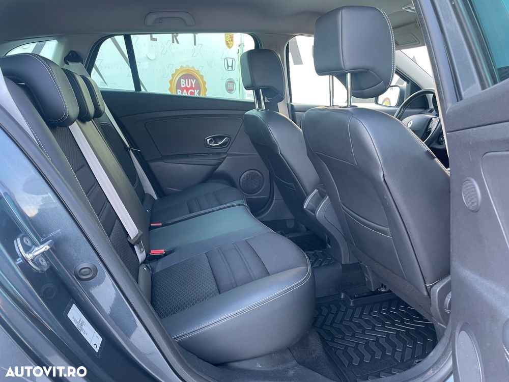 Renault Megane 1.5 dCi Dynamique Aut. - 11