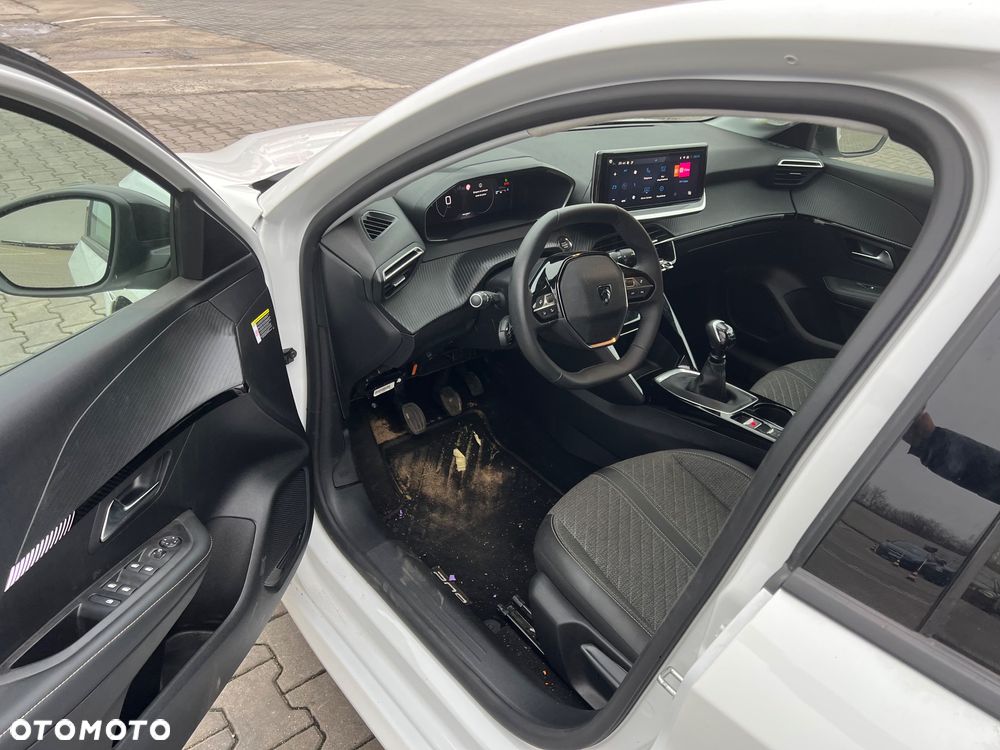 Peugeot 208 Benzin 100 Allure - 6