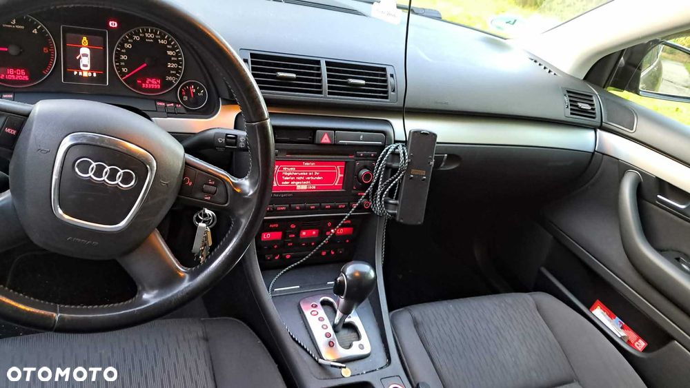 Audi A4 Limousine - 7