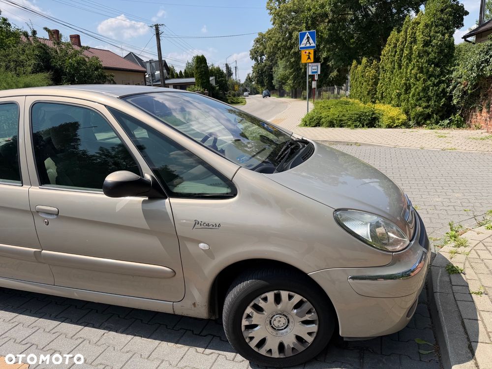 Citroën Xsara Picasso 1.8i Exclusive - 3