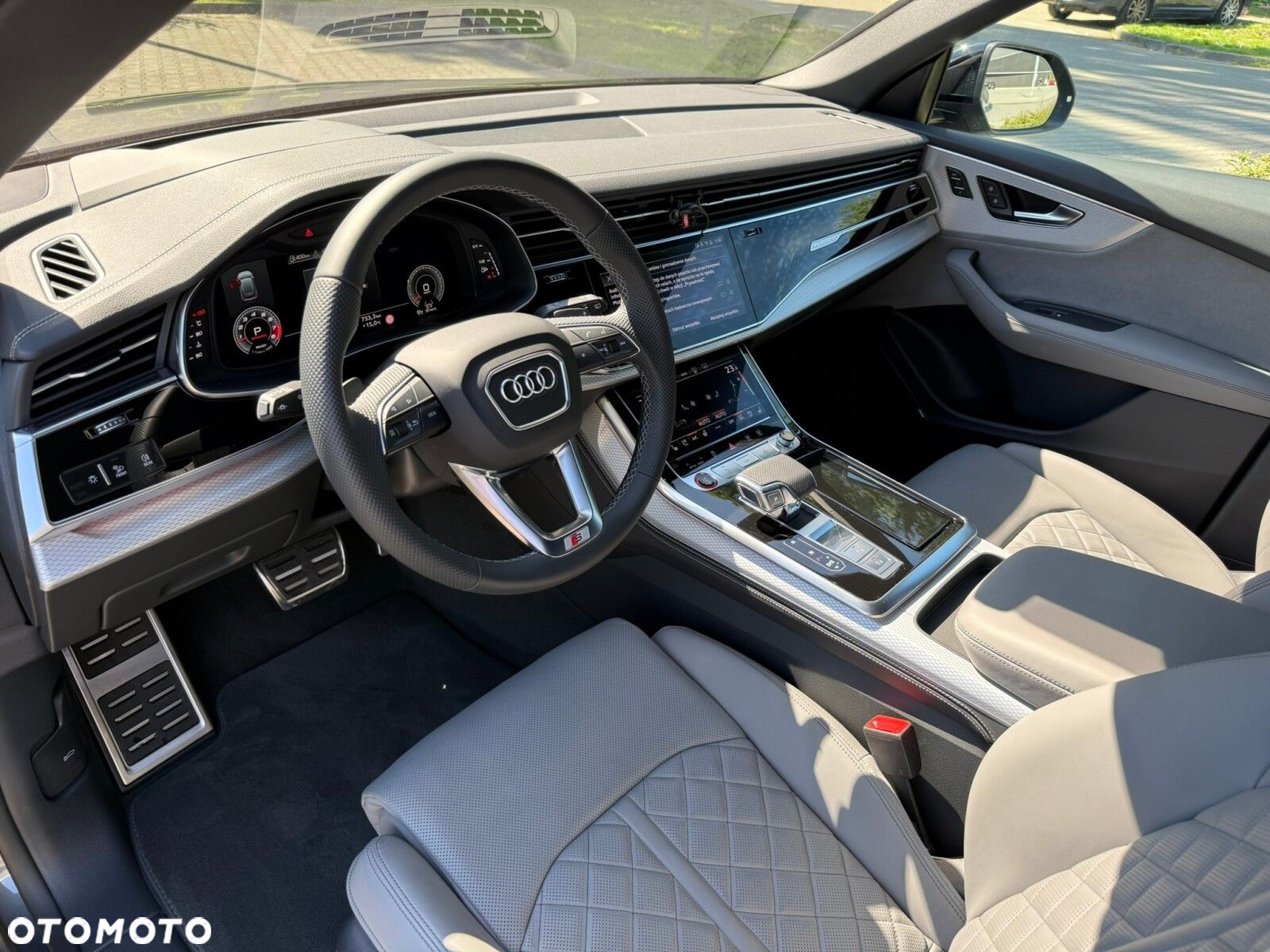 Audi SQ8 - 12