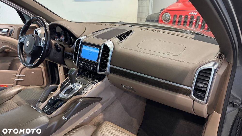 Porsche Cayenne S Tiptronic S - 34