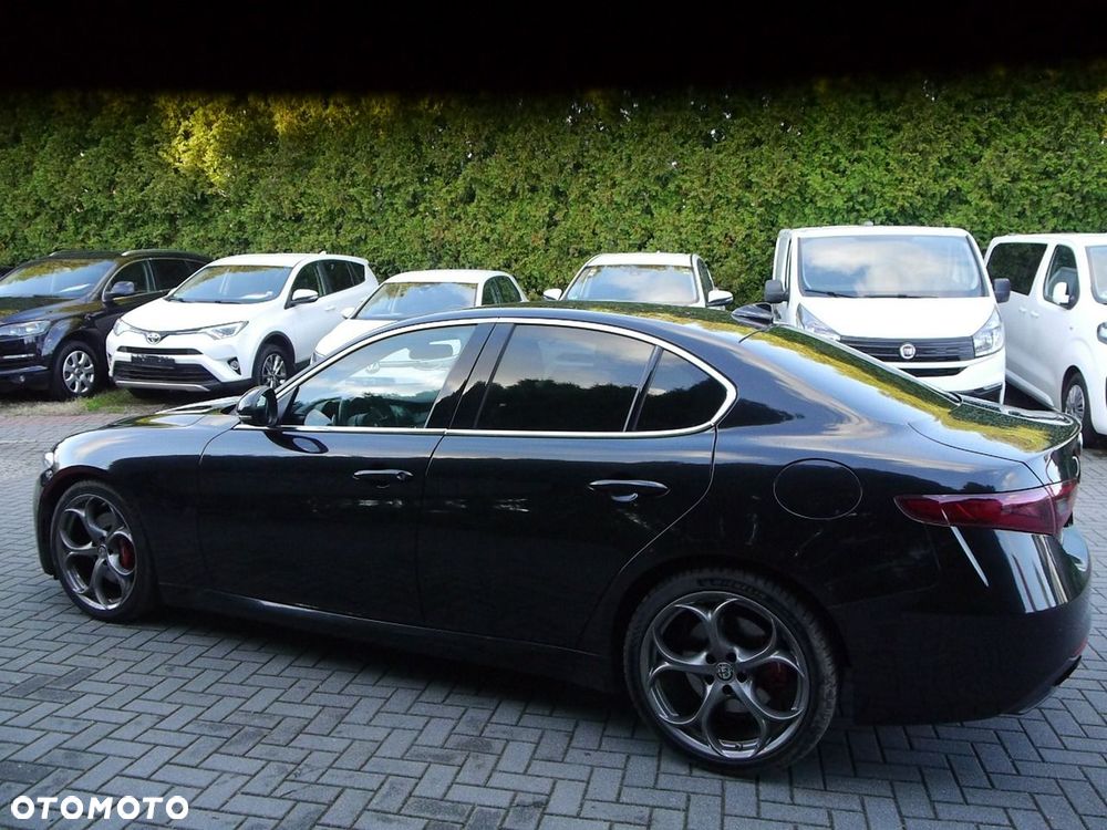 Alfa Romeo Giulia - 15