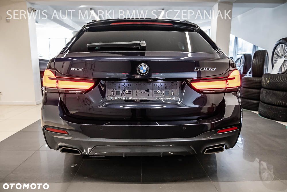 BMW Seria 5 530d xDrive M Sport Edition - 10