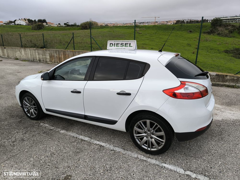 Renault Mégane 1.5 dCi Dynamique - 19