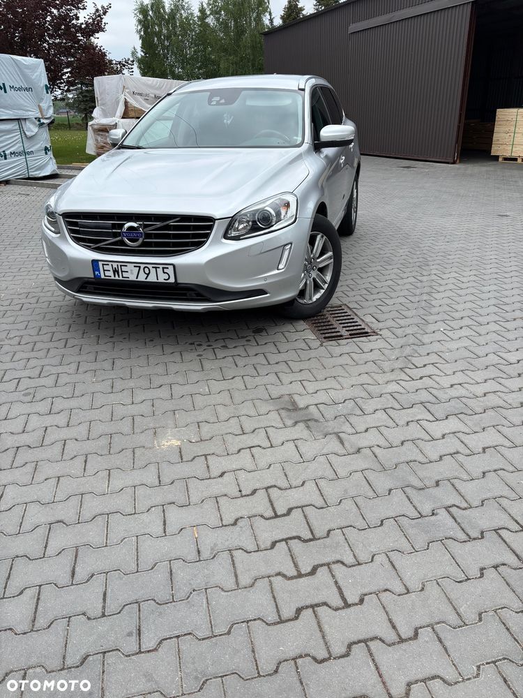 Volvo XC 60 D4 Drive-E Momentum - 3