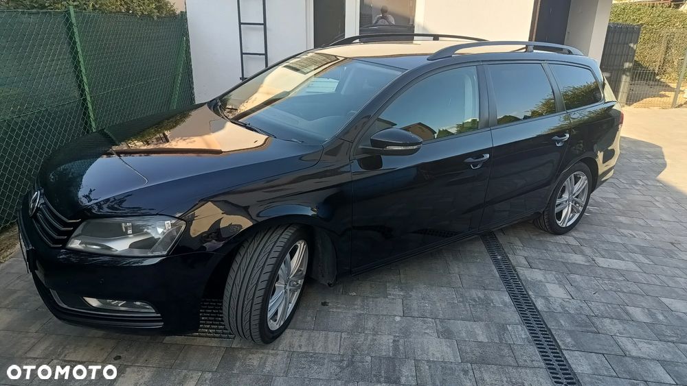 Volkswagen Passat 2.0 TDI Comfortline - 8