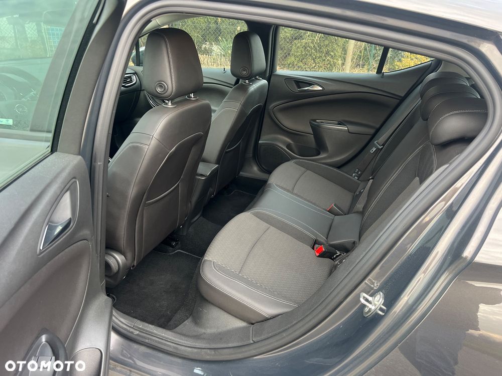 Opel Astra 1.4 Turbo Innovation - 13