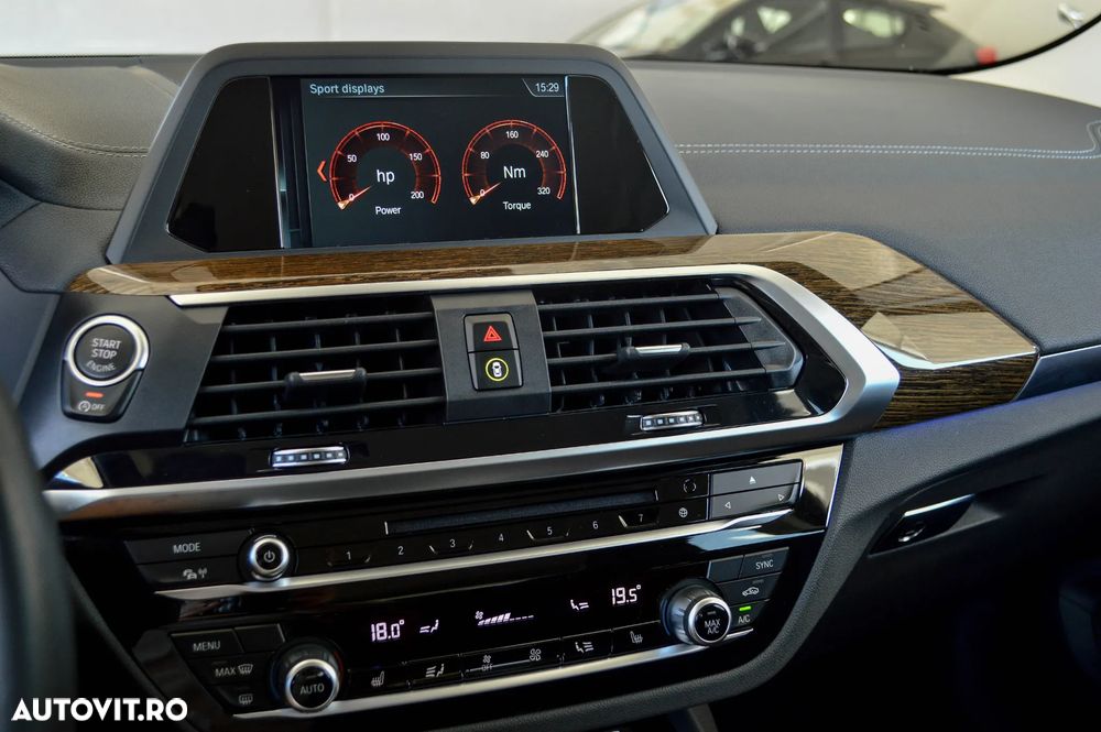 BMW X3 xDrive20i AT Luxury Line - 12