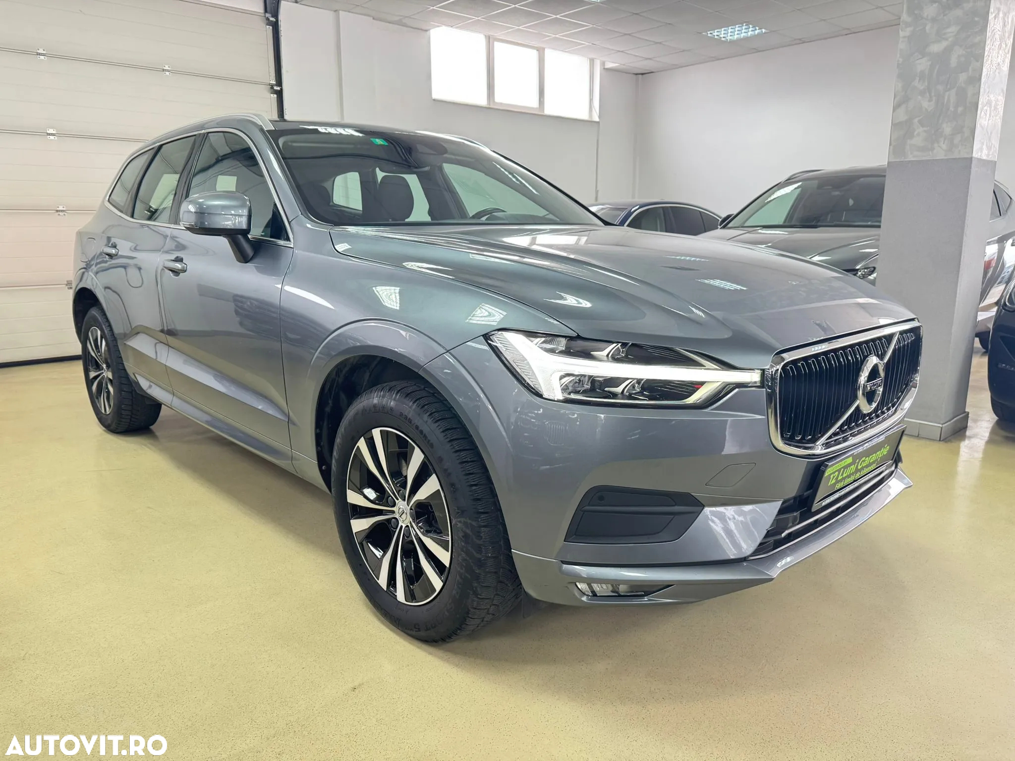 Volvo XC 60 B4 D AWD Geartronic Momentum Pro - 3