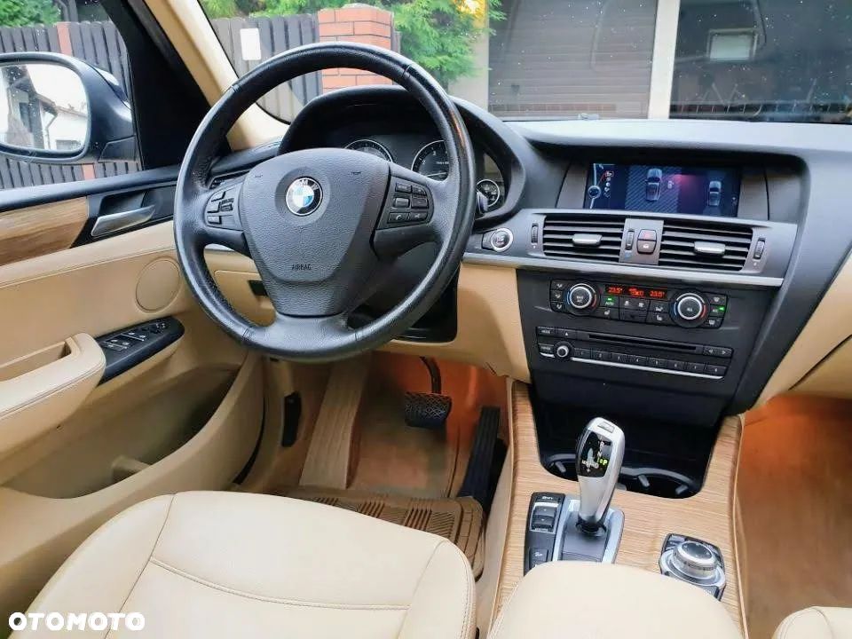 BMW X3 28i xDrive - 11