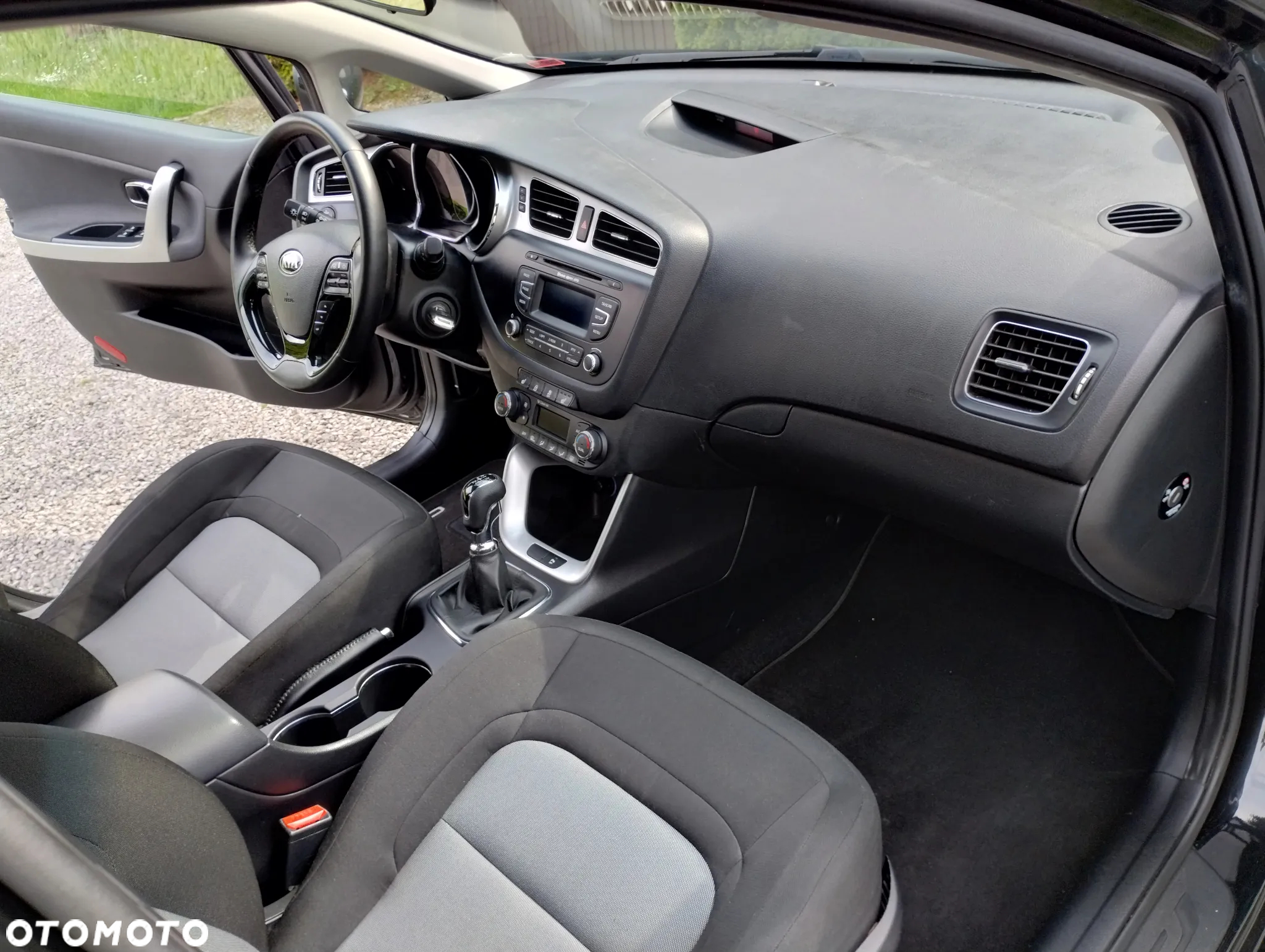Kia Ceed 1.6 CRDi 128 ISG SW Spirit - 33