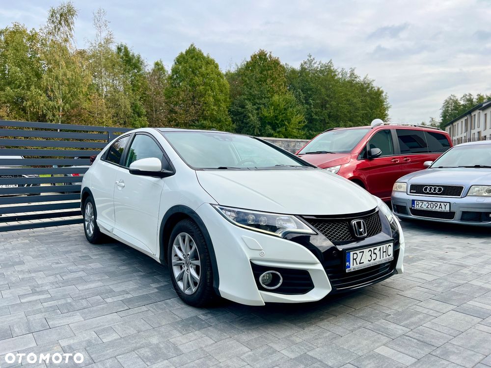 Honda Civic 1.8 i-VTEC Automatik Executive - 2
