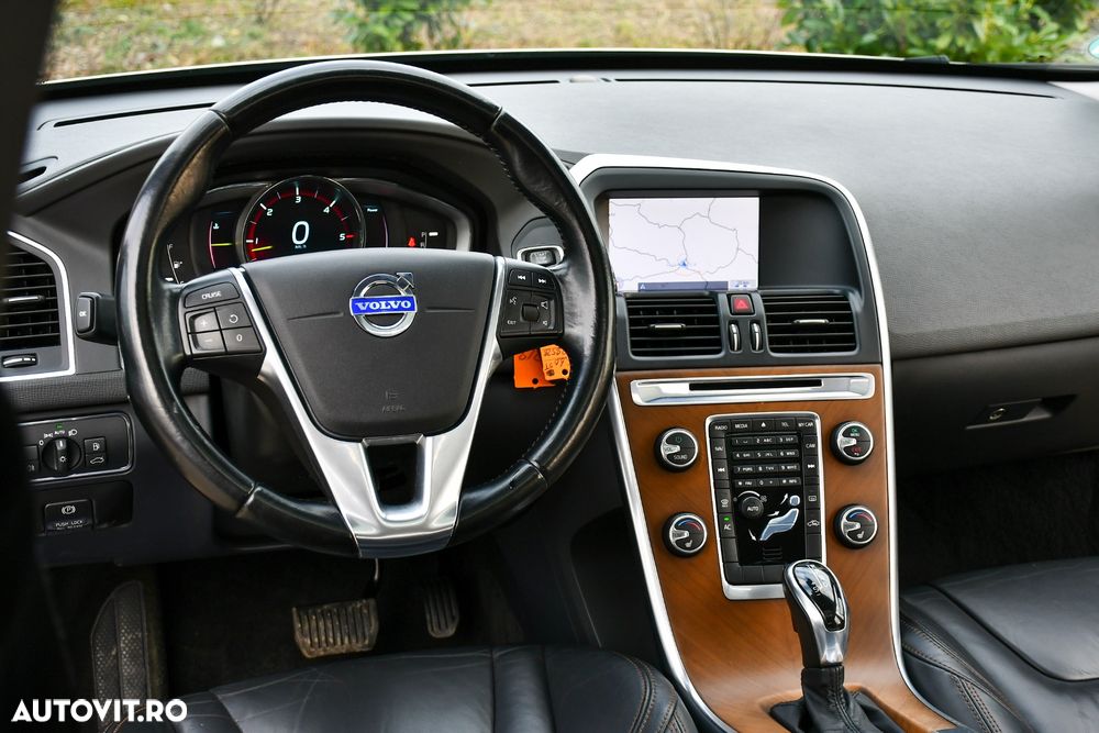 Volvo XC 60 D3 Aut. Summum - 13