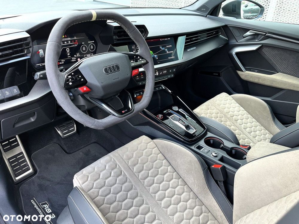 Audi RS3 Sportback TFSI Quattro S tronic - 21
