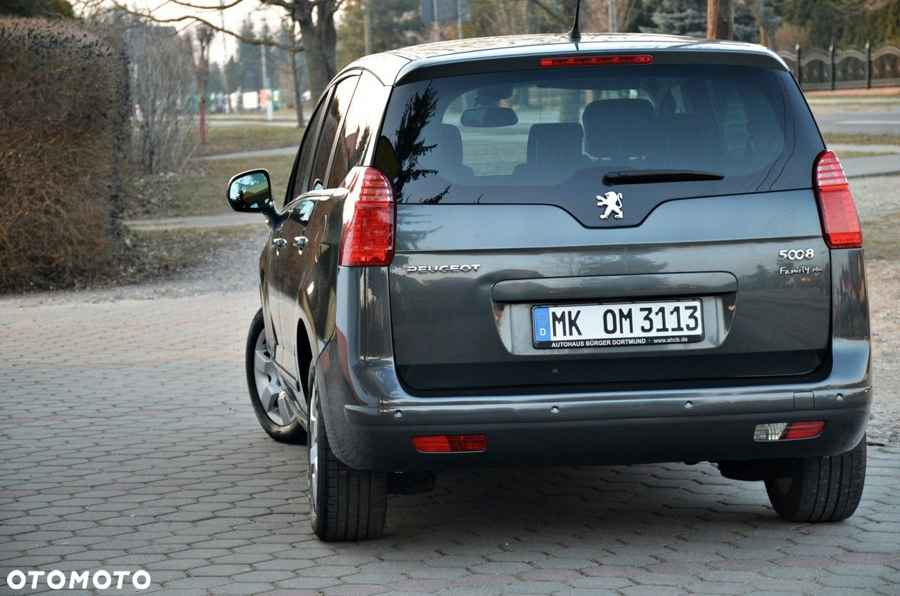 Peugeot 5008 - 10